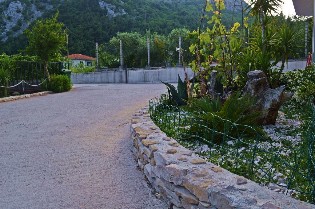 Villa Bubalo Omis Exterior photo